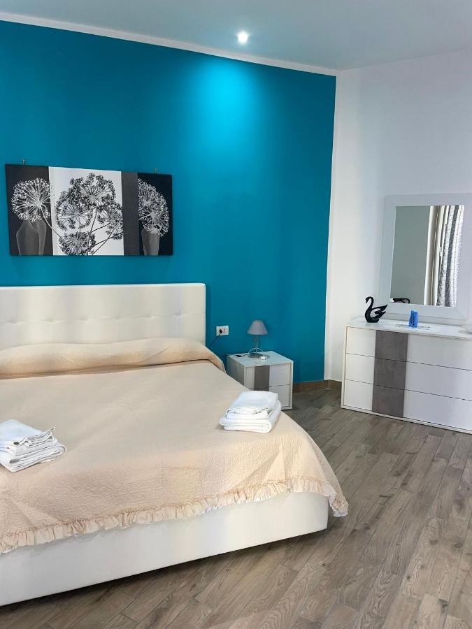 Dormire A Napoli Centro Holiday House Casa Vacanza 外观 照片