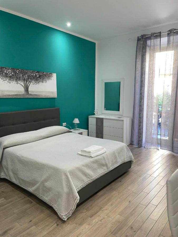 Dormire A Napoli Centro Holiday House Casa Vacanza 外观 照片