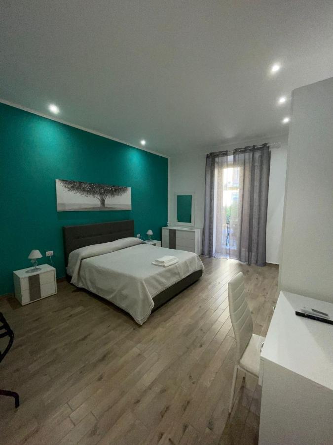 Dormire A Napoli Centro Holiday House Casa Vacanza 外观 照片