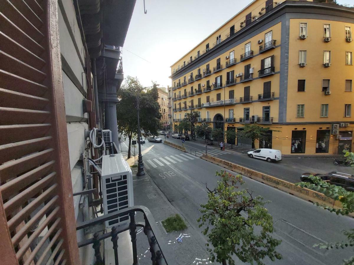 Dormire A Napoli Centro Holiday House Casa Vacanza 外观 照片
