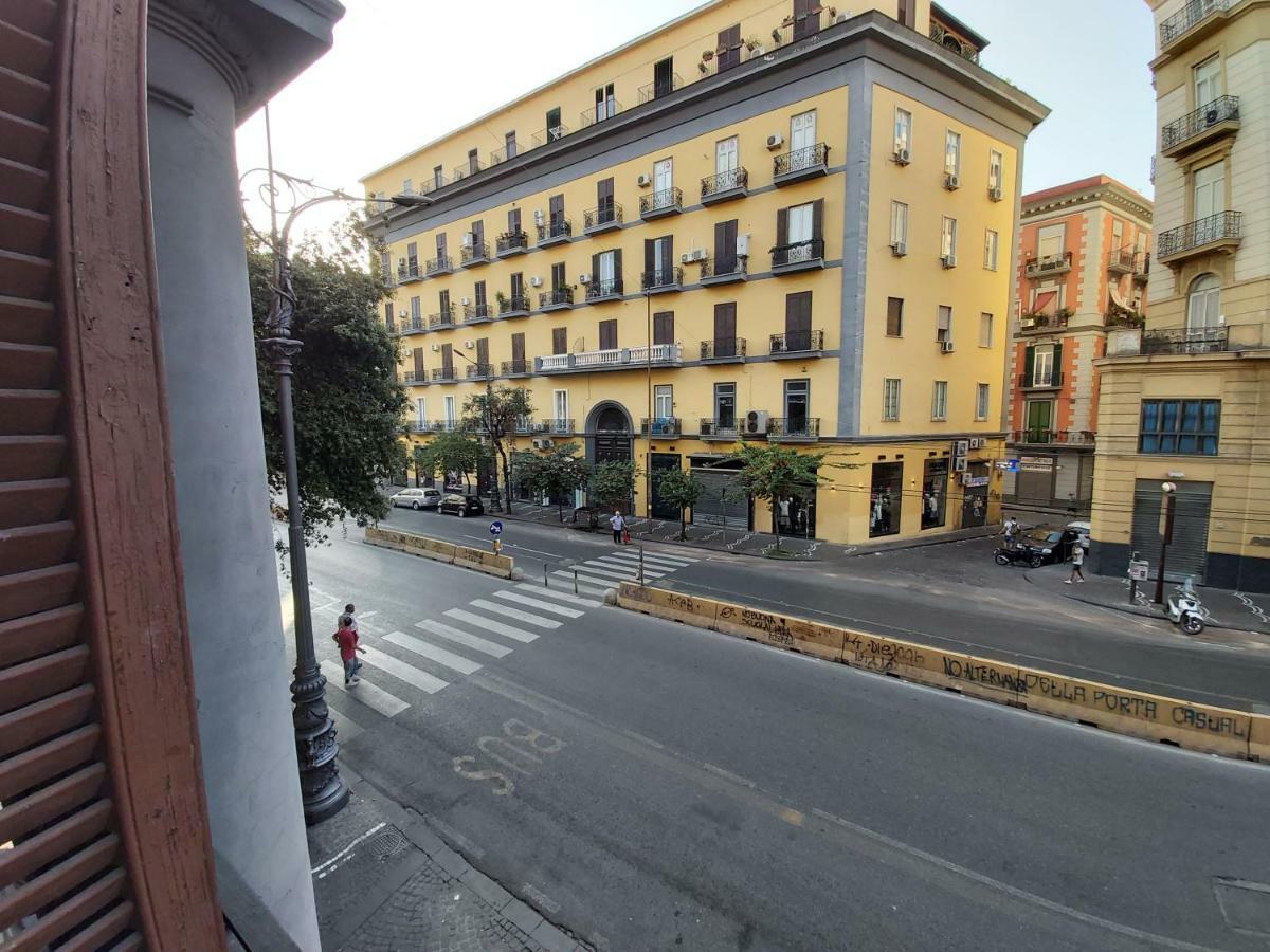 Dormire A Napoli Centro Holiday House Casa Vacanza 外观 照片