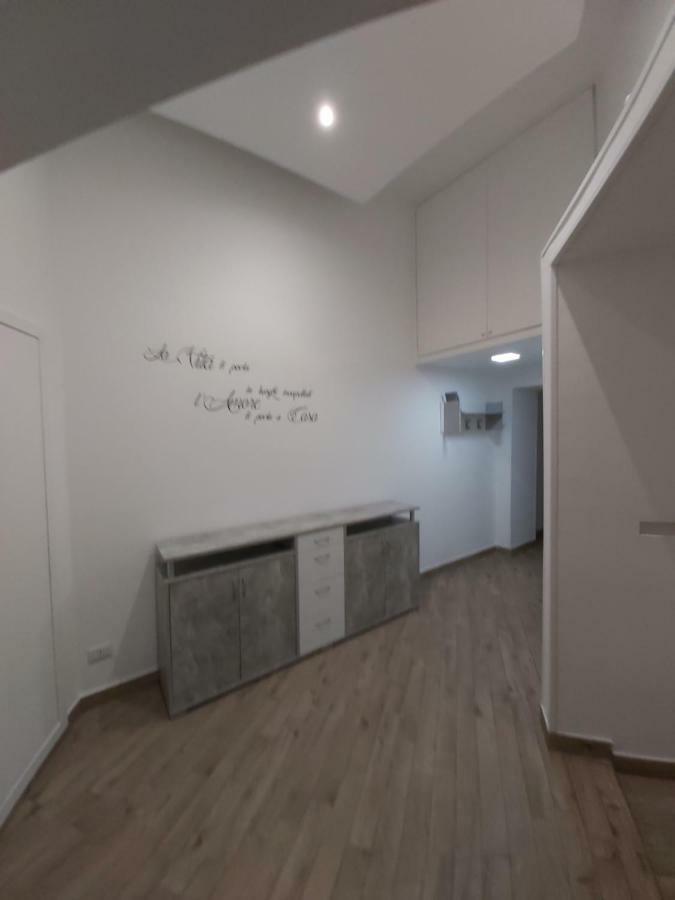 Dormire A Napoli Centro Holiday House Casa Vacanza 外观 照片