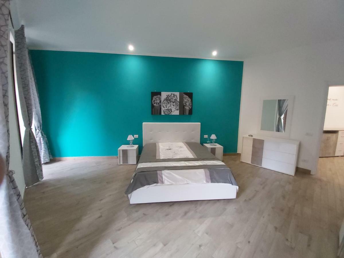 Dormire A Napoli Centro Holiday House Casa Vacanza 外观 照片