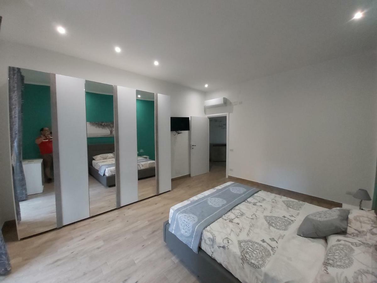 Dormire A Napoli Centro Holiday House Casa Vacanza 外观 照片