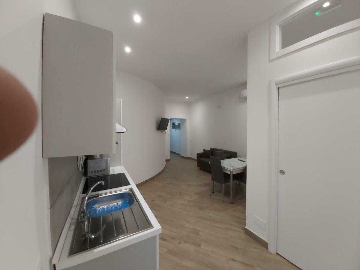 Dormire A Napoli Centro Holiday House Casa Vacanza 外观 照片